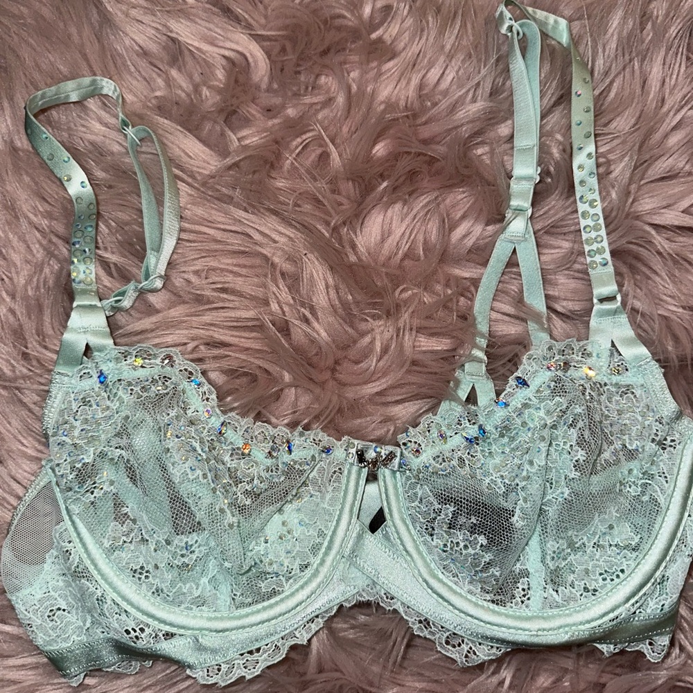 Victoria’s Secret Designer Collection VSDC Mint Unlined Bra Swarovski Crystals